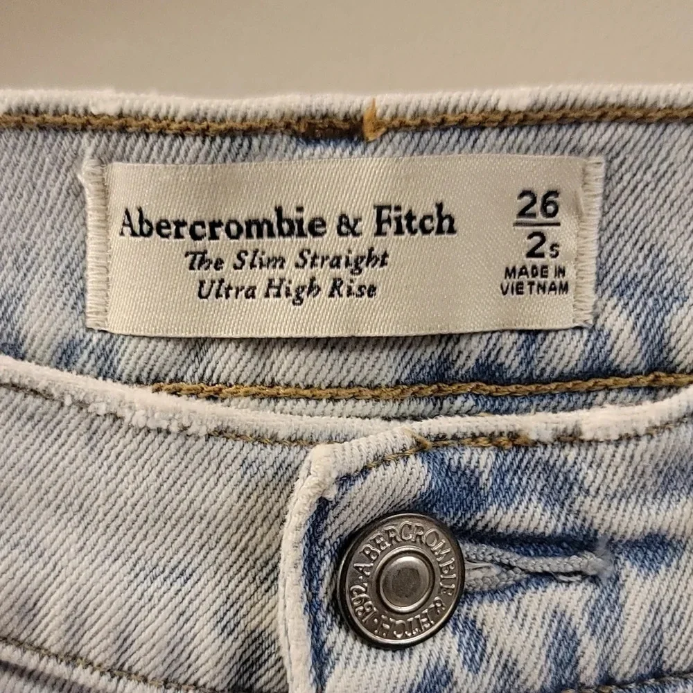Abercrombie & fitch the slim straight  ultra high rise jeans